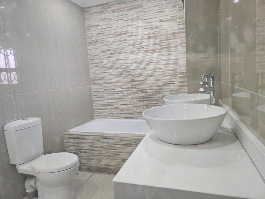 3 Bedroom Property for Sale in Sharonlea Gauteng