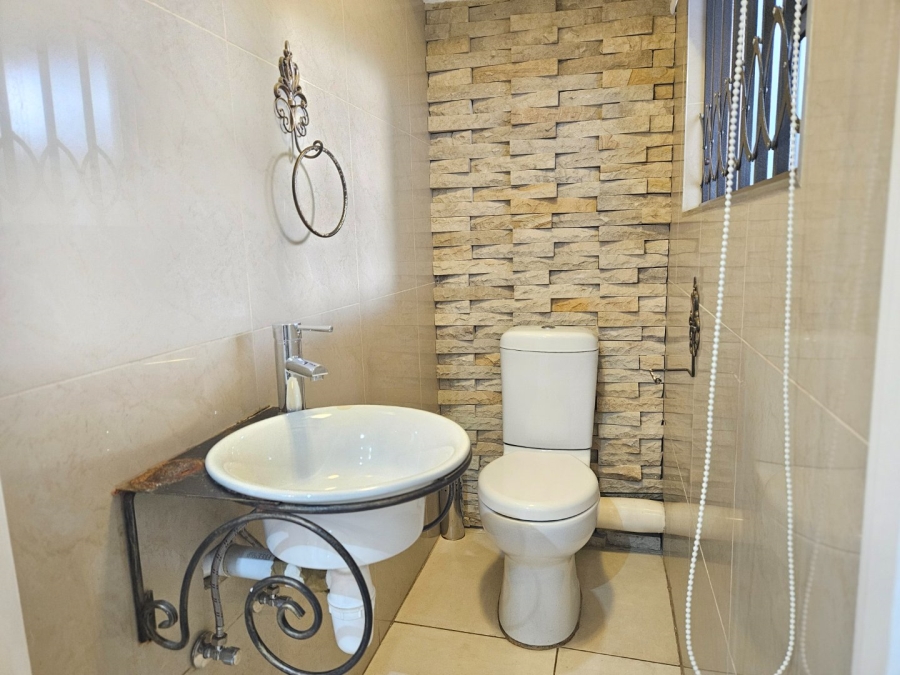 3 Bedroom Property for Sale in Sharonlea Gauteng