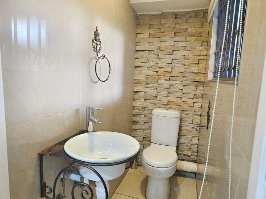 3 Bedroom Property for Sale in Sharonlea Gauteng