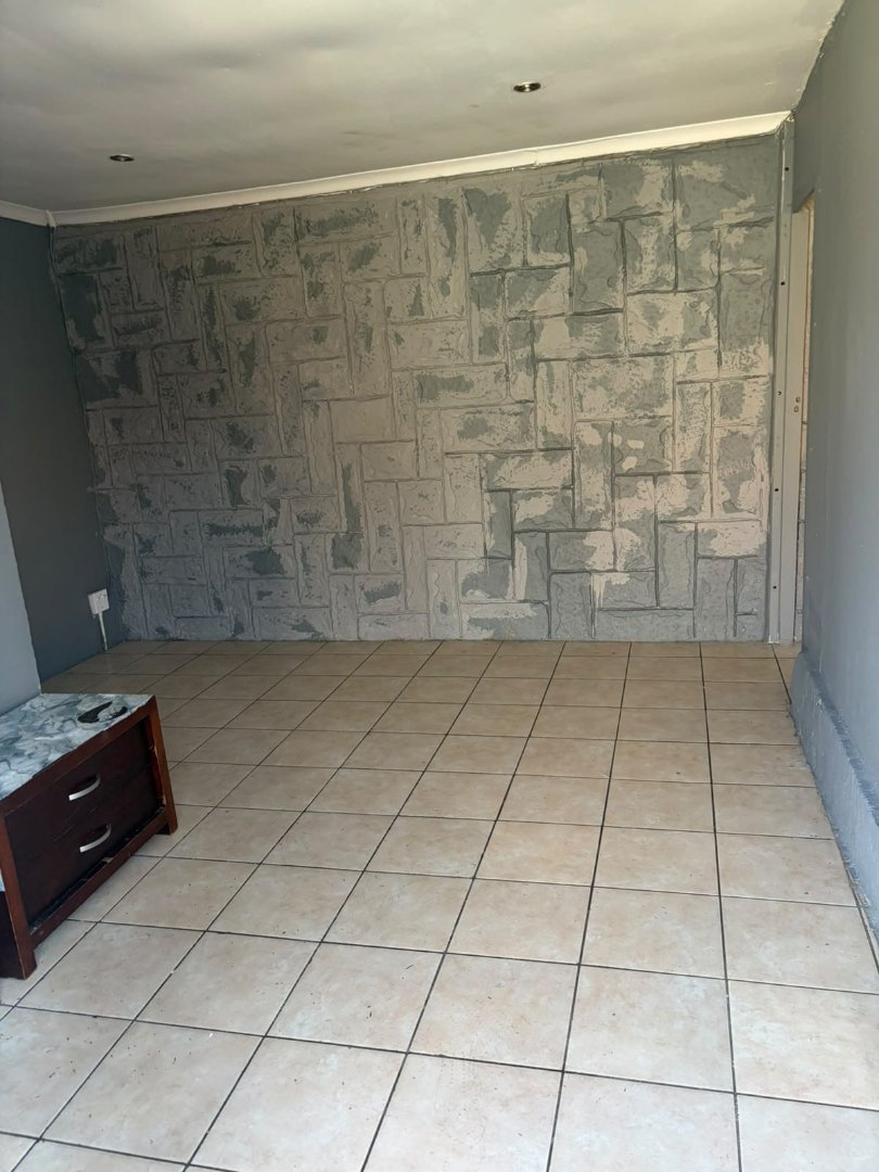 To Let 1 Bedroom Property for Rent in The Hill Gauteng