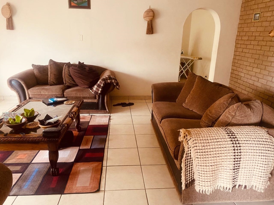 5 Bedroom Property for Sale in Olifantsfontein Gauteng