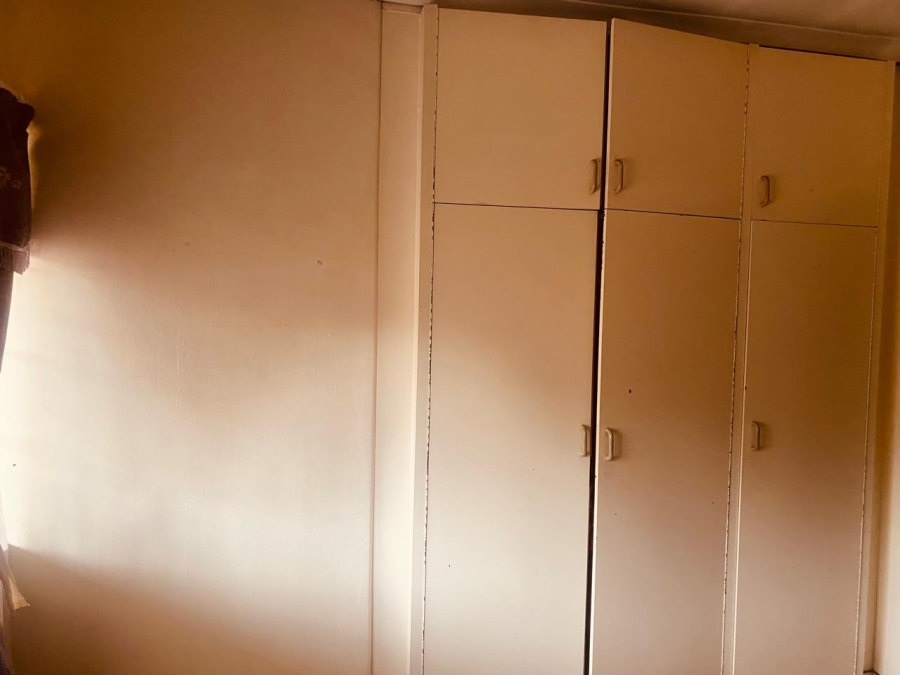 5 Bedroom Property for Sale in Olifantsfontein Gauteng