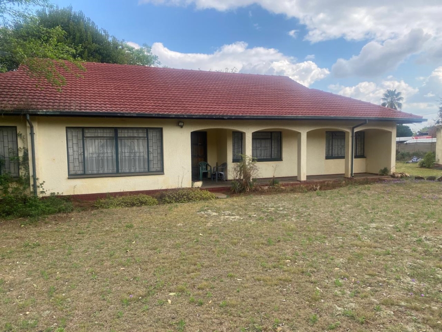 5 Bedroom Property for Sale in Olifantsfontein Gauteng