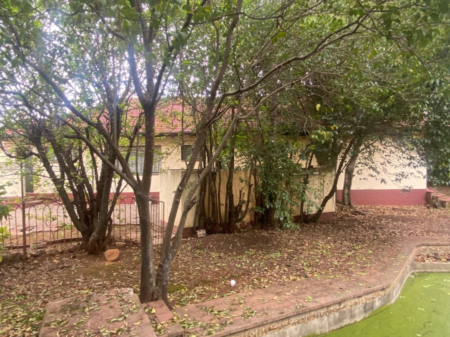 5 Bedroom Property for Sale in Olifantsfontein Gauteng