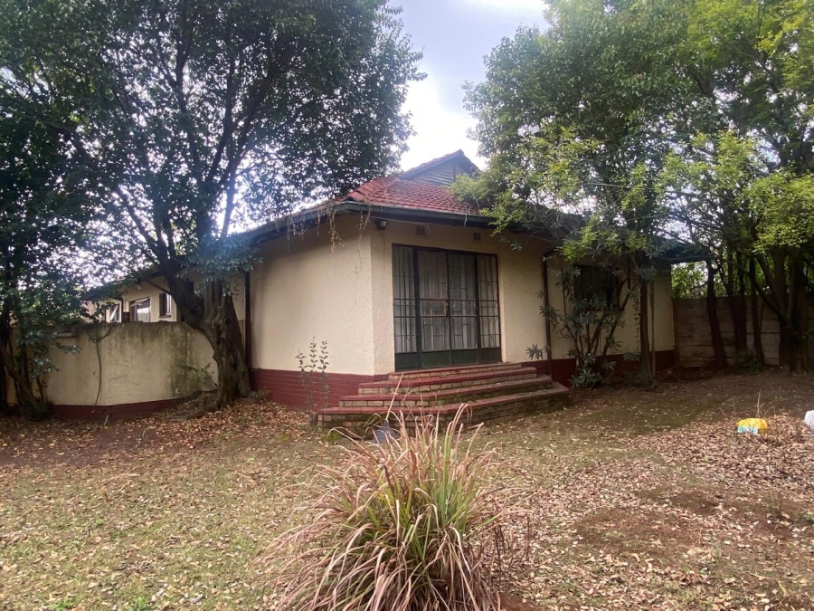 5 Bedroom Property for Sale in Olifantsfontein Gauteng