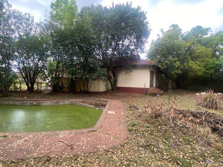 5 Bedroom Property for Sale in Olifantsfontein Gauteng