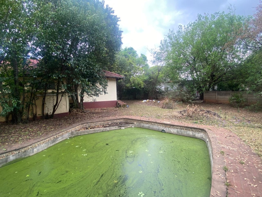 5 Bedroom Property for Sale in Olifantsfontein Gauteng