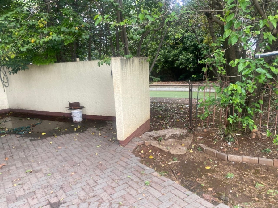 5 Bedroom Property for Sale in Olifantsfontein Gauteng