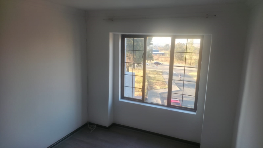 To Let 2 Bedroom Property for Rent in Noordwyk Gauteng