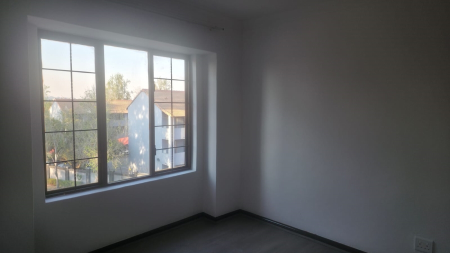 To Let 2 Bedroom Property for Rent in Noordwyk Gauteng