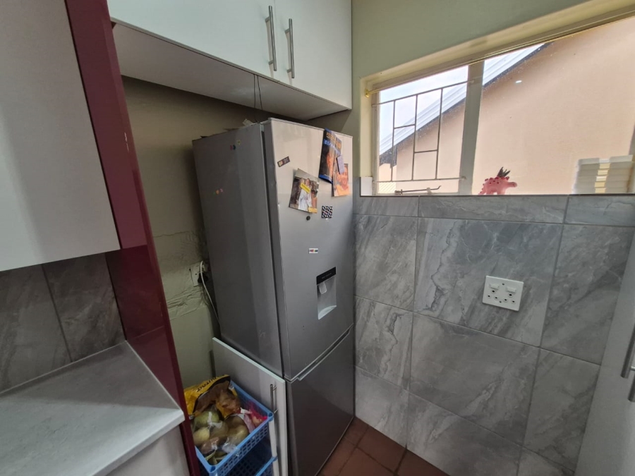 To Let 3 Bedroom Property for Rent in Garsfontein Gauteng