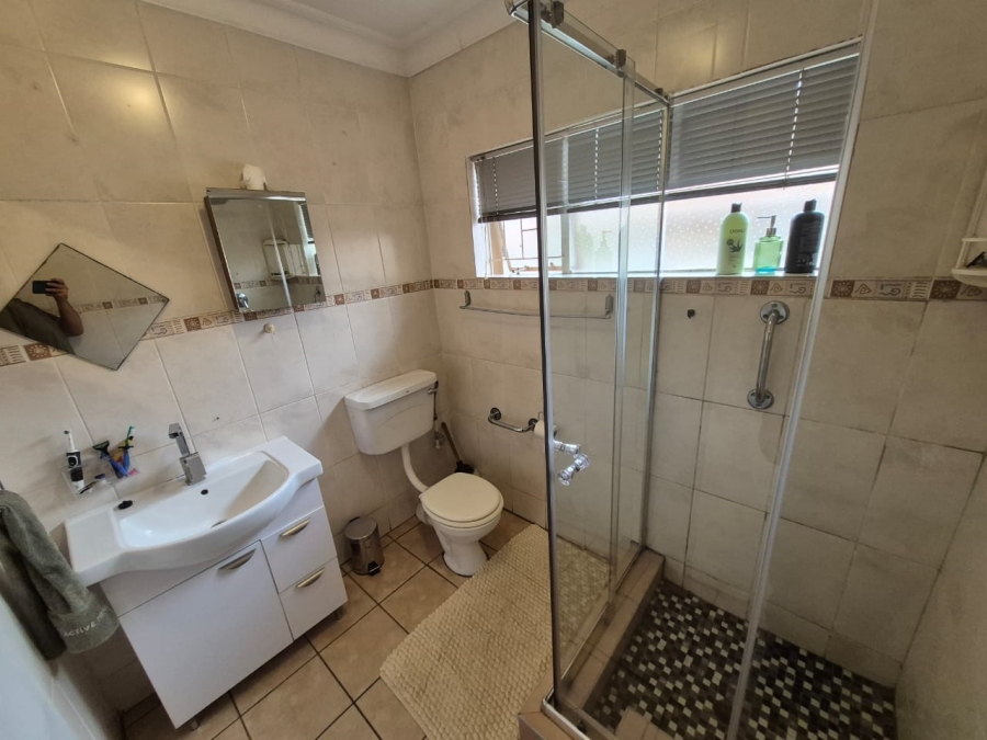 To Let 3 Bedroom Property for Rent in Garsfontein Gauteng
