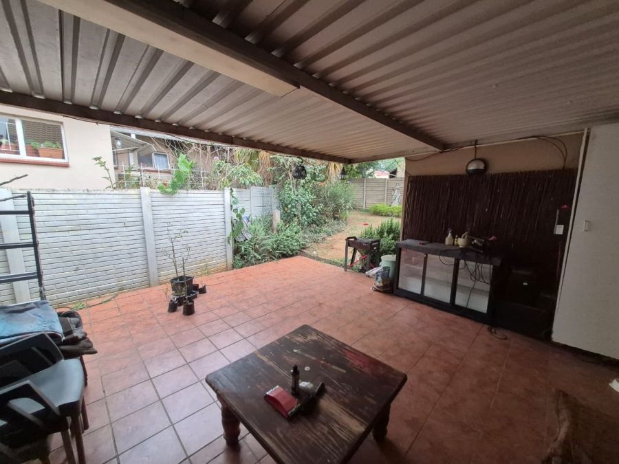 To Let 3 Bedroom Property for Rent in Garsfontein Gauteng