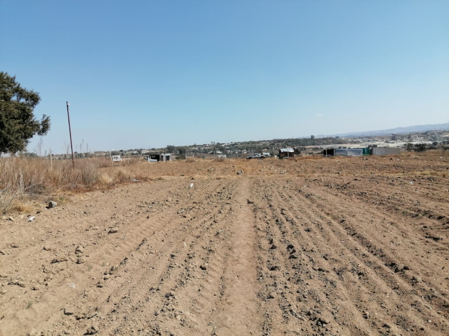 To Let Commercial Property for Rent in Laezonia Gauteng
