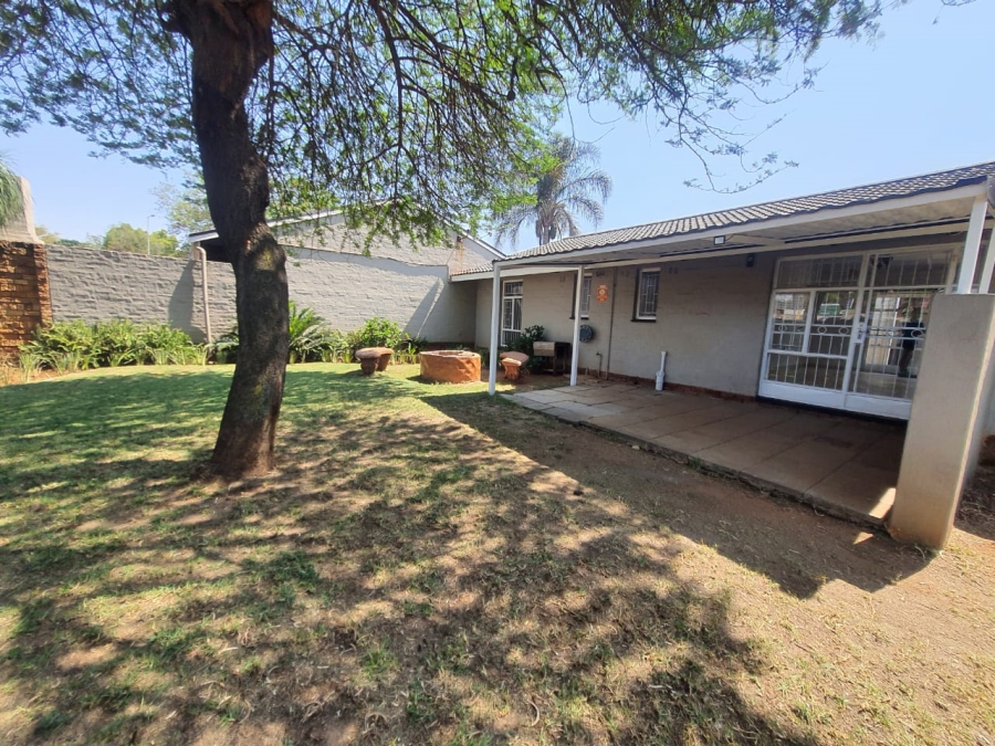 3 Bedroom Property for Sale in Elardus Park Gauteng