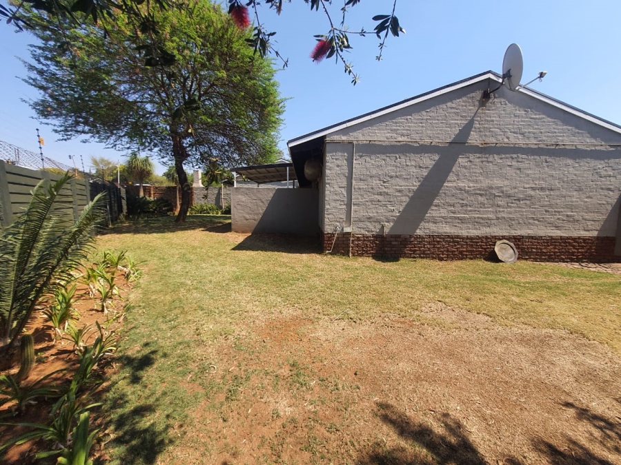 3 Bedroom Property for Sale in Elardus Park Gauteng
