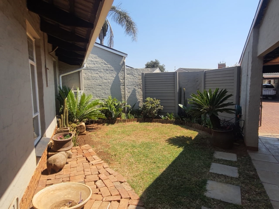 3 Bedroom Property for Sale in Elardus Park Gauteng