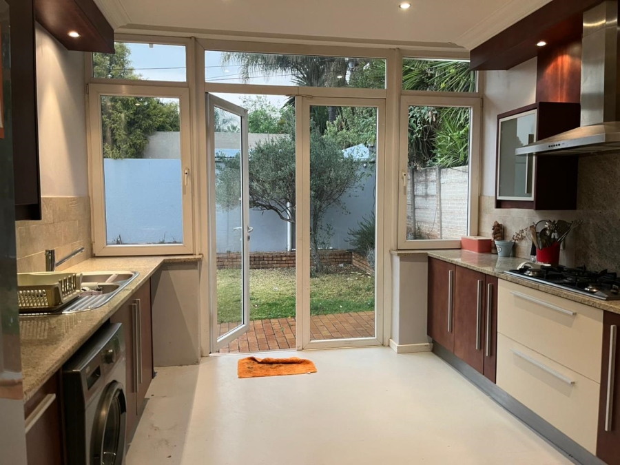 3 Bedroom Property for Sale in Highlands North Gauteng