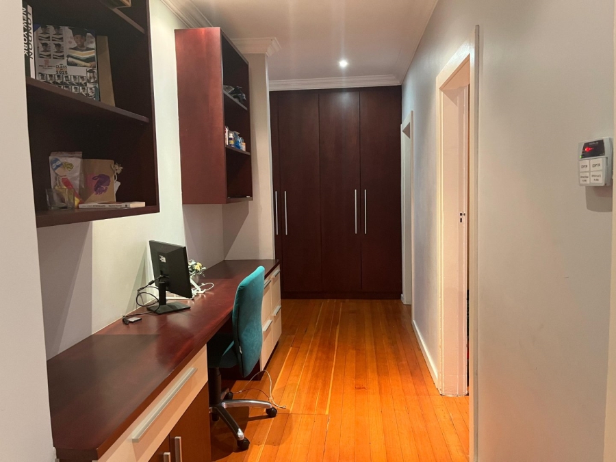 3 Bedroom Property for Sale in Highlands North Gauteng