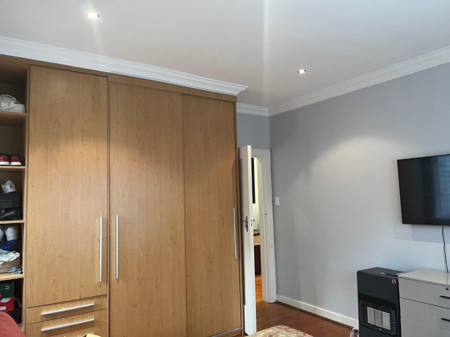 3 Bedroom Property for Sale in Highlands North Gauteng