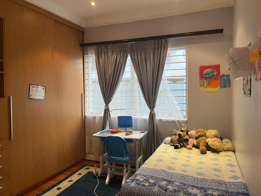 3 Bedroom Property for Sale in Highlands North Gauteng
