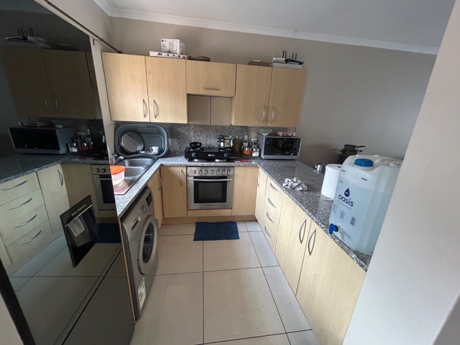 2 Bedroom Property for Sale in Vorna Valley Gauteng