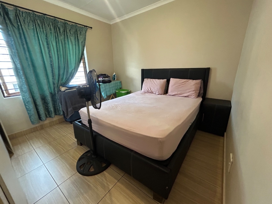 2 Bedroom Property for Sale in Vorna Valley Gauteng