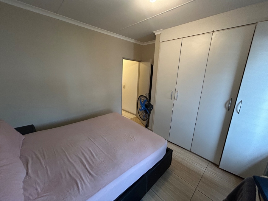 2 Bedroom Property for Sale in Vorna Valley Gauteng