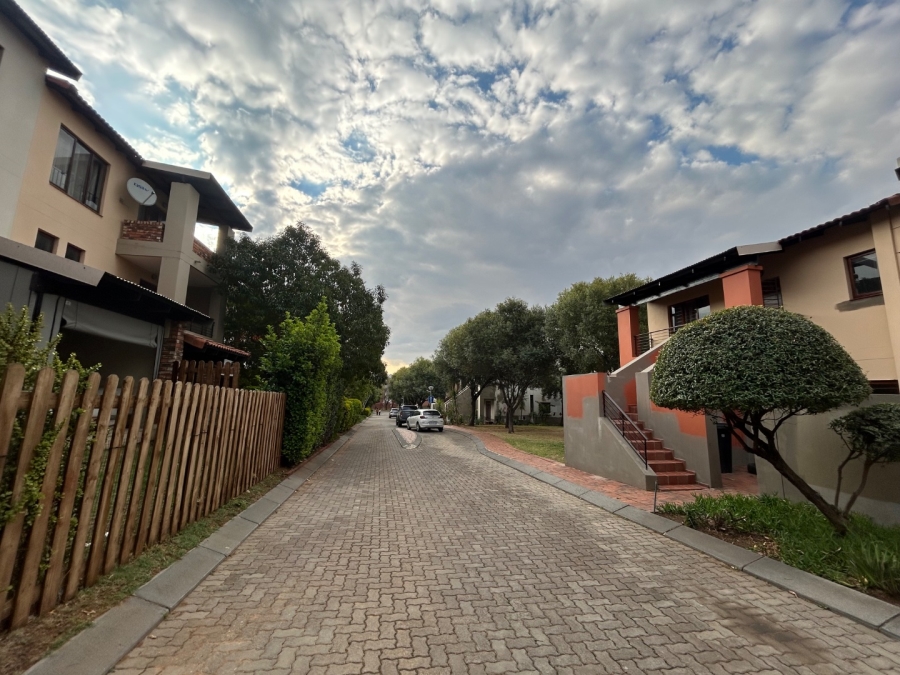 2 Bedroom Property for Sale in Vorna Valley Gauteng