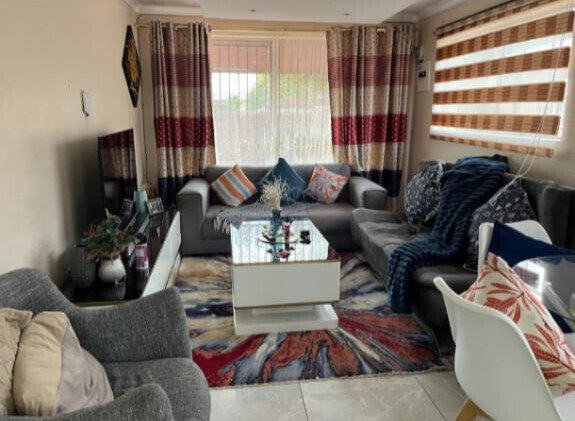 To Let 1 Bedroom Property for Rent in Crown Gardens Gauteng