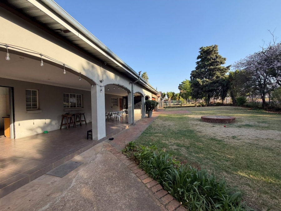 3 Bedroom Property for Sale in Monavoni A H Gauteng