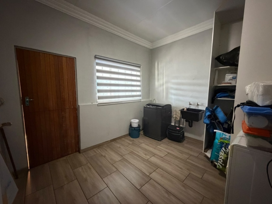 3 Bedroom Property for Sale in Monavoni A H Gauteng