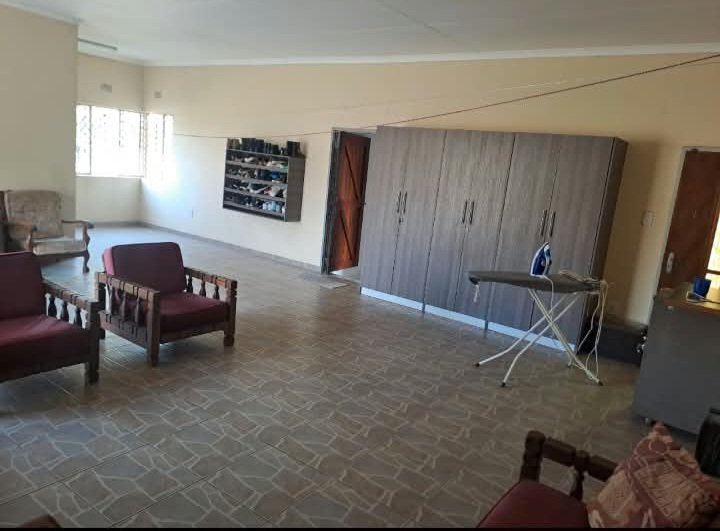 5 Bedroom Property for Sale in Lenasia South Gauteng