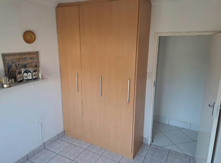 5 Bedroom Property for Sale in Lenasia South Gauteng