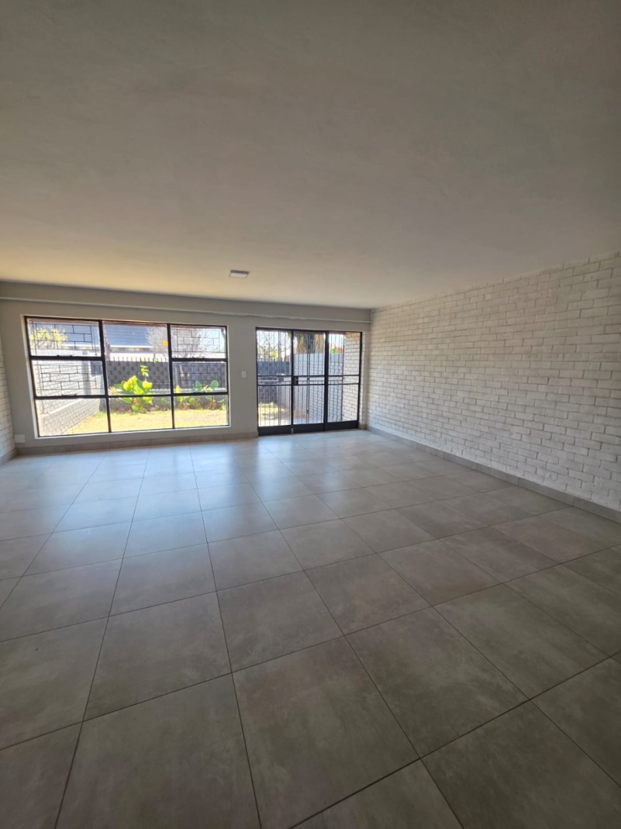  Bedroom Property for Sale in Wonderboom Gauteng