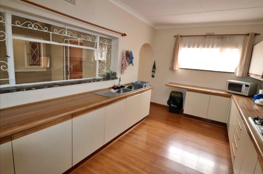4 Bedroom Property for Sale in Dawnview Gauteng