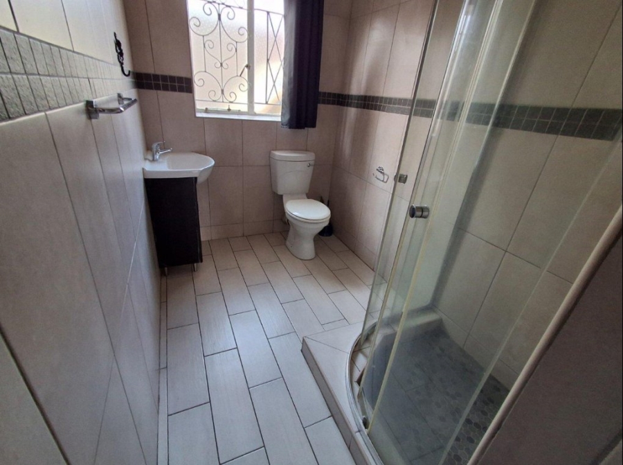 4 Bedroom Property for Sale in Dawnview Gauteng