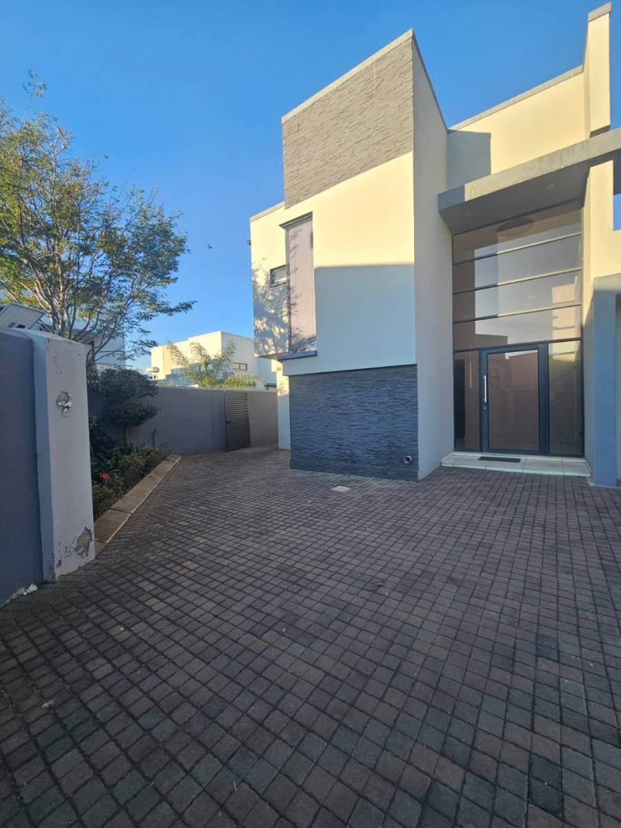 3 Bedroom Property for Sale in Ormonde Gauteng