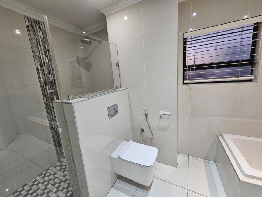 3 Bedroom Property for Sale in Ormonde Gauteng