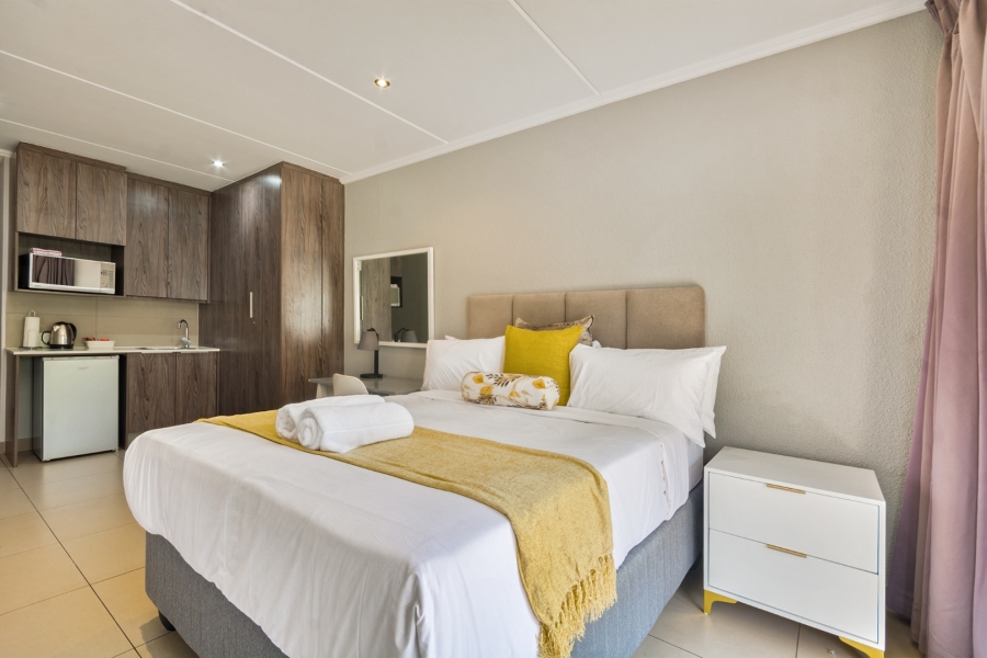 To Let 2 Bedroom Property for Rent in Morningside Manor Gauteng