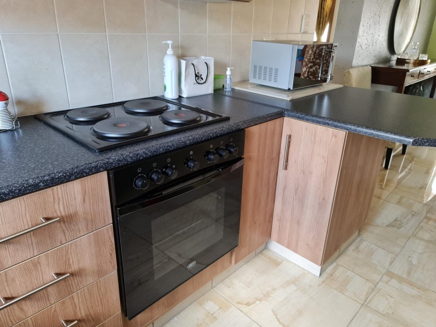 2 Bedroom Property for Sale in Cason Gauteng