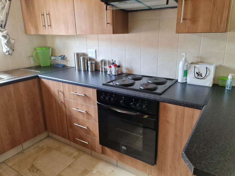 2 Bedroom Property for Sale in Cason Gauteng