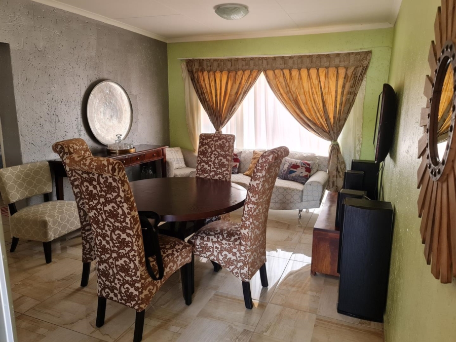 2 Bedroom Property for Sale in Cason Gauteng