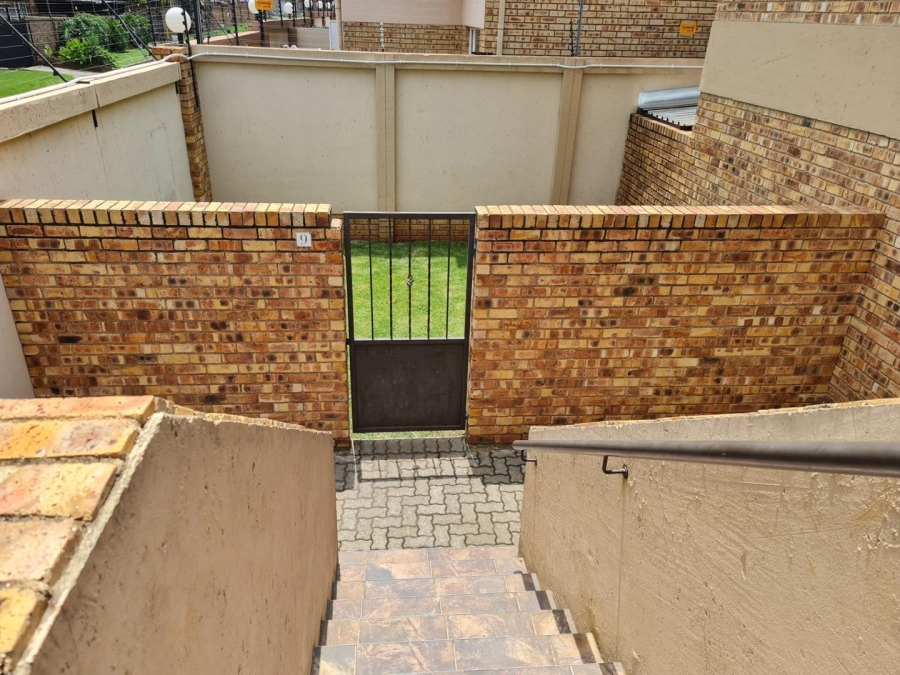 2 Bedroom Property for Sale in Cason Gauteng