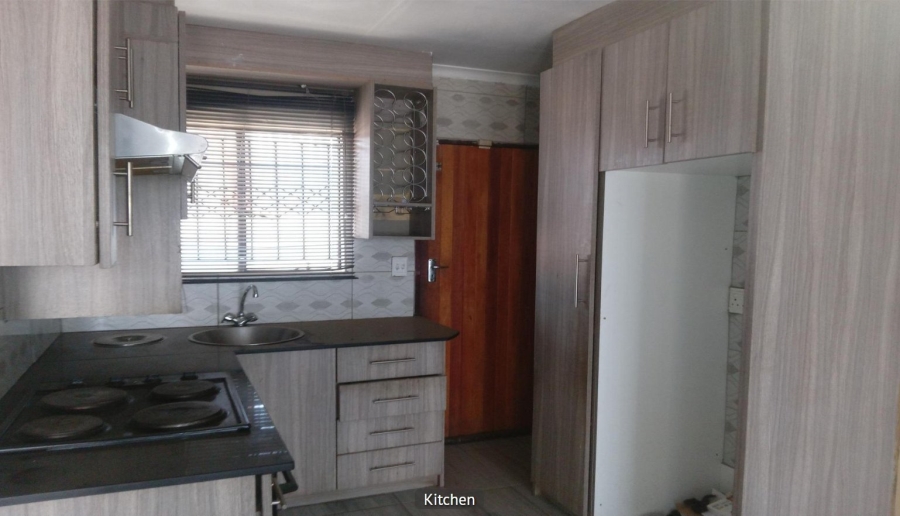 3 Bedroom Property for Sale in Lotus Gardens Gauteng