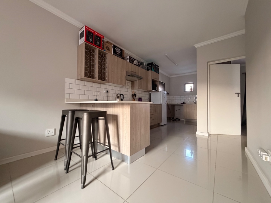 To Let 2 Bedroom Property for Rent in Halfway Gardens Gauteng
