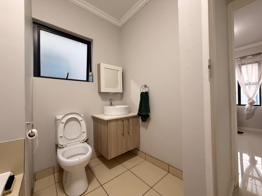 To Let 2 Bedroom Property for Rent in Halfway Gardens Gauteng