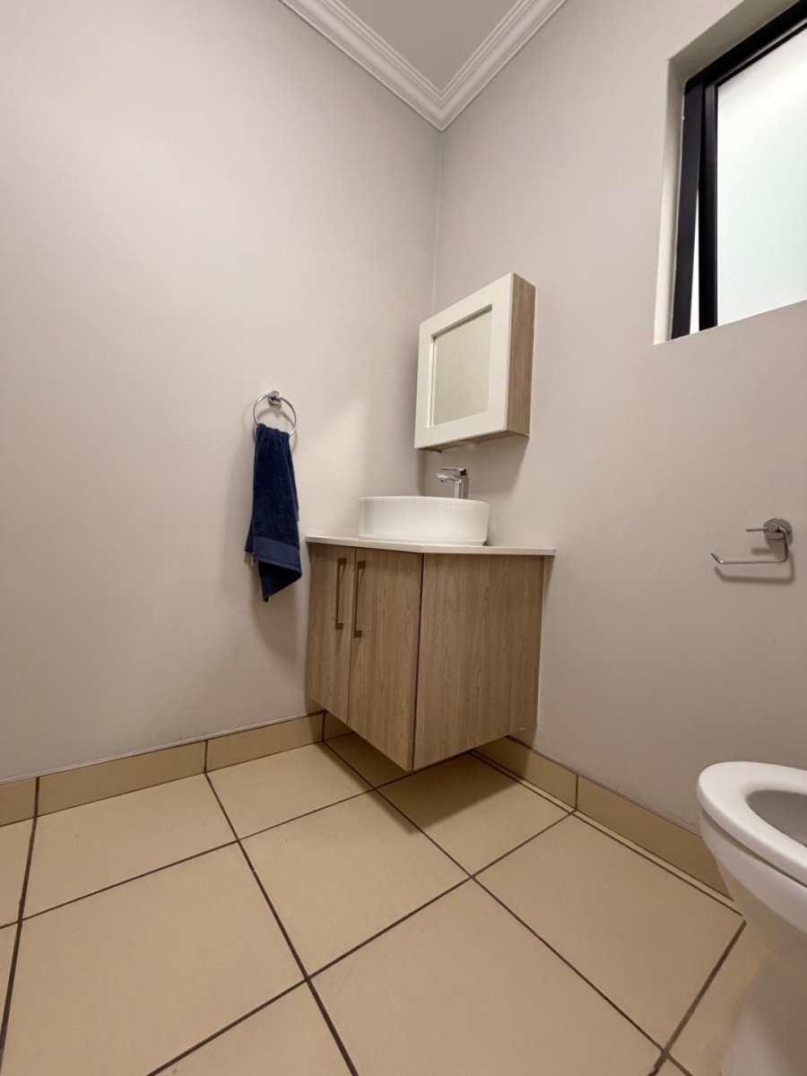 To Let 2 Bedroom Property for Rent in Halfway Gardens Gauteng