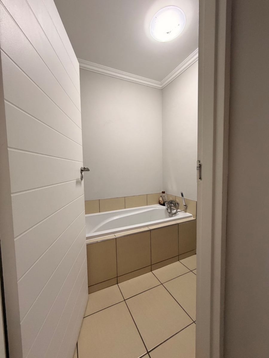To Let 2 Bedroom Property for Rent in Halfway Gardens Gauteng