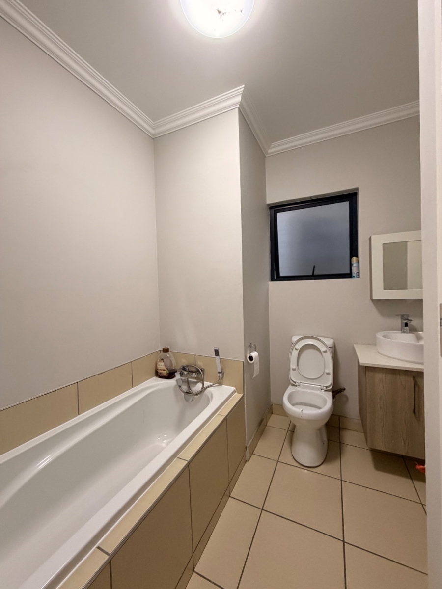 To Let 2 Bedroom Property for Rent in Halfway Gardens Gauteng
